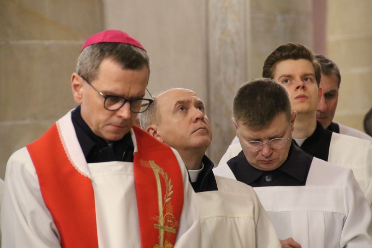 Płock. Droga Krzyżowa w intencji skrzywdzonych