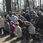 Rekolekcje Żywego Różańca - Droga Krzyżowa na wzgórzu kalwaryjskim