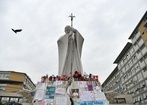 Papież wznowił przepisane mu terapie