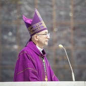 Abp Galbas: Diabeł przychodzi do nas wydeptaną ścieżką