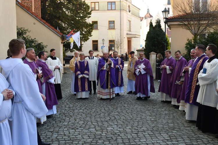 Posługa lektoratu i akolitatu