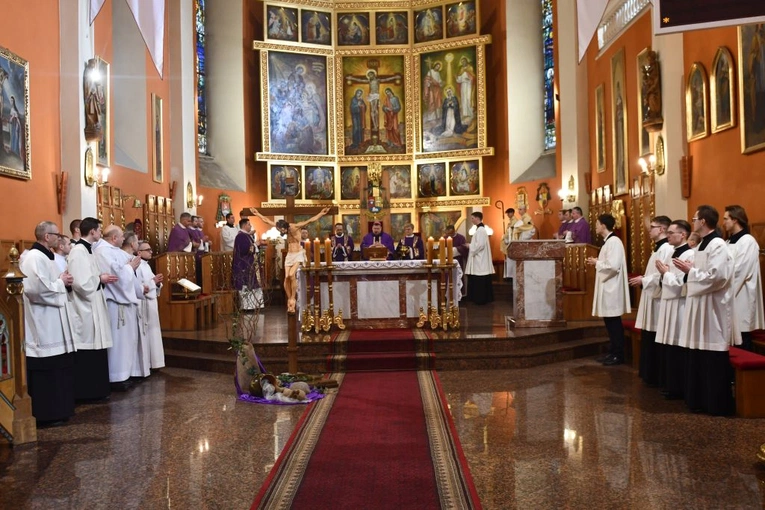 Posługa lektoratu i akolitatu