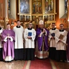 Posługi w drodze do święceń kapłańskich