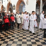 Liturgia wolontariuszy z kard. Taglem