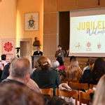 Radość i wyzwania - wolontariusze spotkali się z kard. Taglem
