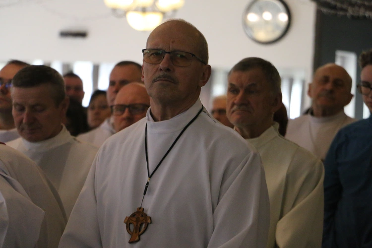 Popowo-Letnisko. Rekolekcje dla nadzwyczajnych szafarzy Komunii św.