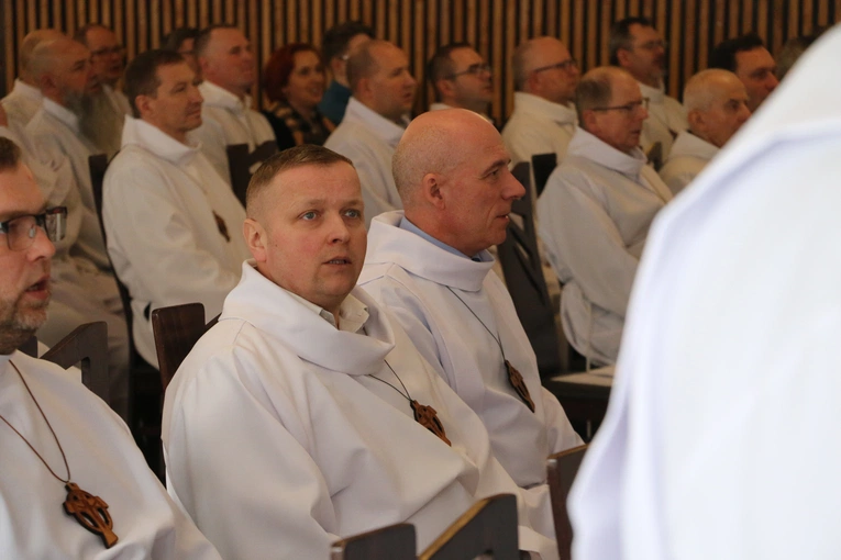 Popowo-Letnisko. Rekolekcje dla nadzwyczajnych szafarzy Komunii św.