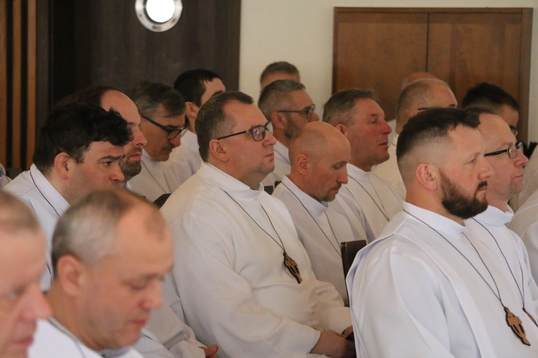 Popowo-Letnisko. Rekolekcje dla nadzwyczajnych szafarzy Komunii św.