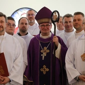 Popowo-Letnisko. Rekolekcje dla nadzwyczajnych szafarzy Komunii św.
