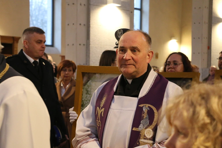 Modlin Twierdza. Ziemia z obozu w Działdowie w parafii pw. św. Barbary