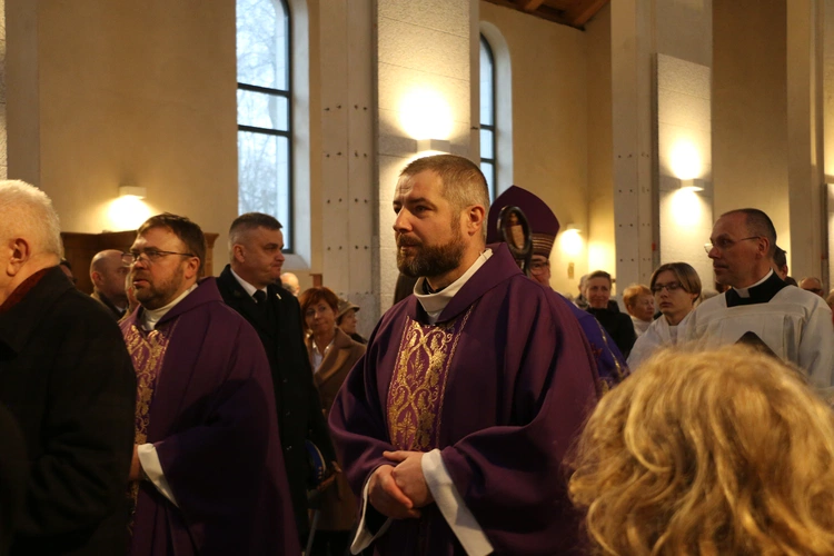 Modlin Twierdza. Ziemia z obozu w Działdowie w parafii pw. św. Barbary