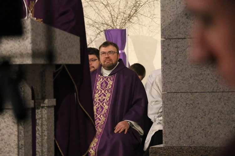 Modlin Twierdza. Ziemia z obozu w Działdowie w parafii pw. św. Barbary