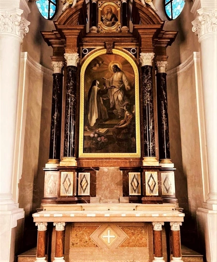 Zabytkowy ołtarz z Ratyzbony stanie u ojców Bernardynów