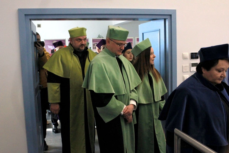 Święto Uniwersytetu Opolskiego. Abp Alfons Nossol uczczony tytułem Honorowego Senatora UO