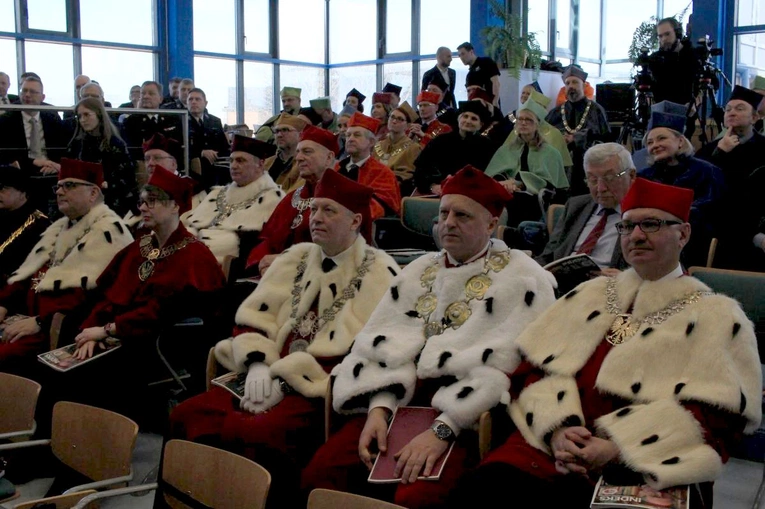 Nowi profesorowie tytularni na Uniwersytecie Opolskim