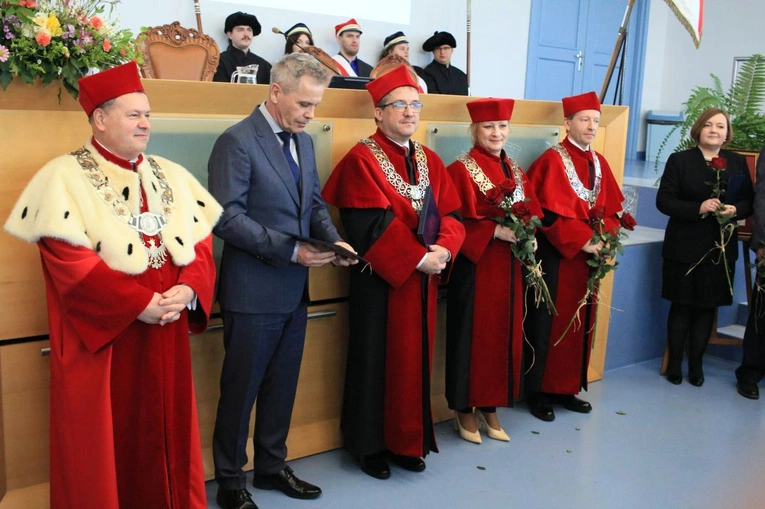 Nowi profesorowie tytularni na Uniwersytecie Opolskim