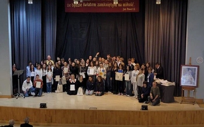 Przegląd teatralny inspirowany myślą Jana Pawła II