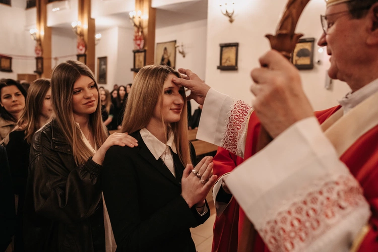 Bierzmowanie w parafii pw. Miłosierdzia Bożego w Gdańsku-Migowie