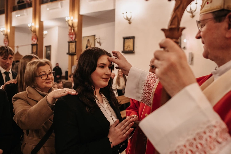 Bierzmowanie w parafii pw. Miłosierdzia Bożego w Gdańsku-Migowie