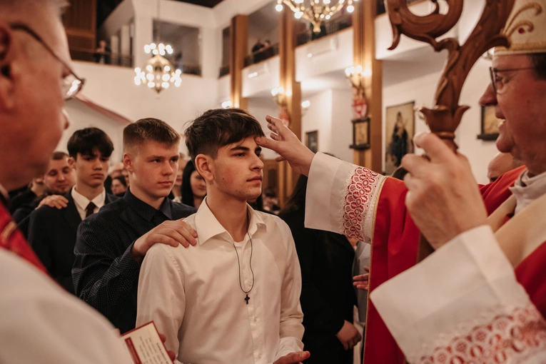 Bierzmowanie w parafii pw. Miłosierdzia Bożego w Gdańsku-Migowie