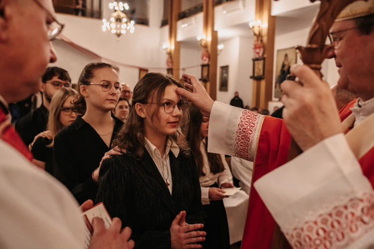 Bierzmowanie w parafii pw. Miłosierdzia Bożego w Gdańsku-Migowie