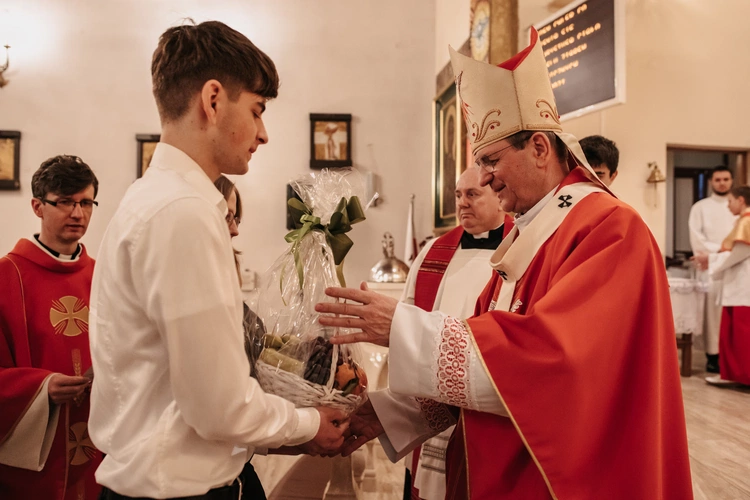 Bierzmowanie w parafii pw. Miłosierdzia Bożego w Gdańsku-Migowie
