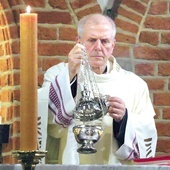 Ks. Stanisław Błaszkowski przewodniczył rocznicowej Eucharystii.