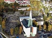 Świątynia jest jedną z najoryginalniejszych konstrukcji sakralnych w archidiecezji.