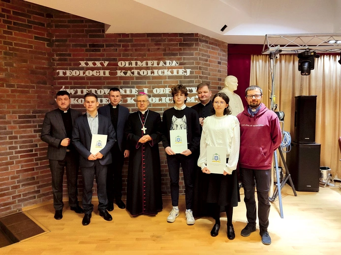 	Najlepsi młodzi teolodzy diecezji legnickiej.