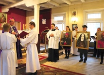 W procesji przyniesiono również portrety płockich biskupów męczenników oraz s. Marii Teresy.