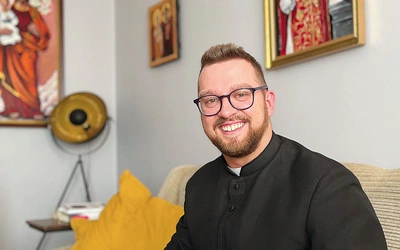 	Ks. Mielczarek zaprasza na spotkania będą odbywały się w każdy poniedziałek o 19.15 w kościele NMP Królowej Polski.