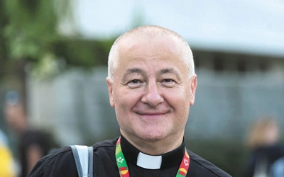 Bp Artur Ważny o św. Józefie: Józef w niebieskiej kurtce