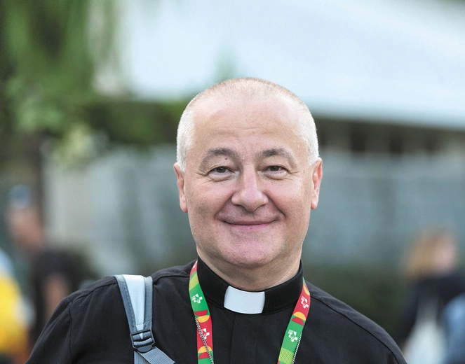 Bp Artur Ważny o św. Józefie: Józef w niebieskiej kurtce