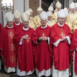Episkopat Polski w archikatedrze warszawskiej