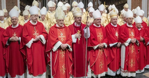 Episkopat Polski w archikatedrze warszawskiej