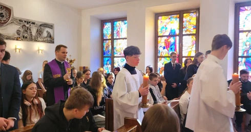 Modlitewne spotkanie z bł. Karoliną w sandomierskim katoliku