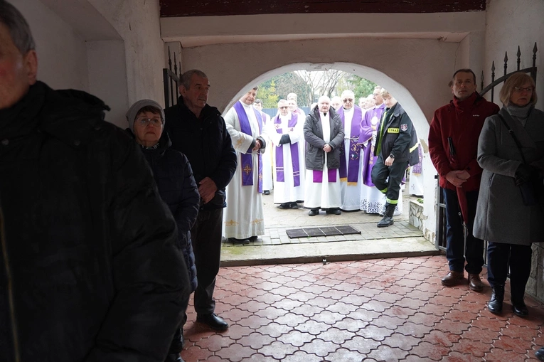 Msza św. pogrzebowa w intencji śp. ks. Marka Mekwińskiego