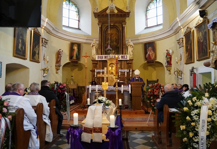 Msza św. pogrzebowa w intencji śp. ks. Marka Mekwińskiego