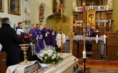 Msza św. pogrzebowa w intencji śp. ks. Marka Mekwińskiego