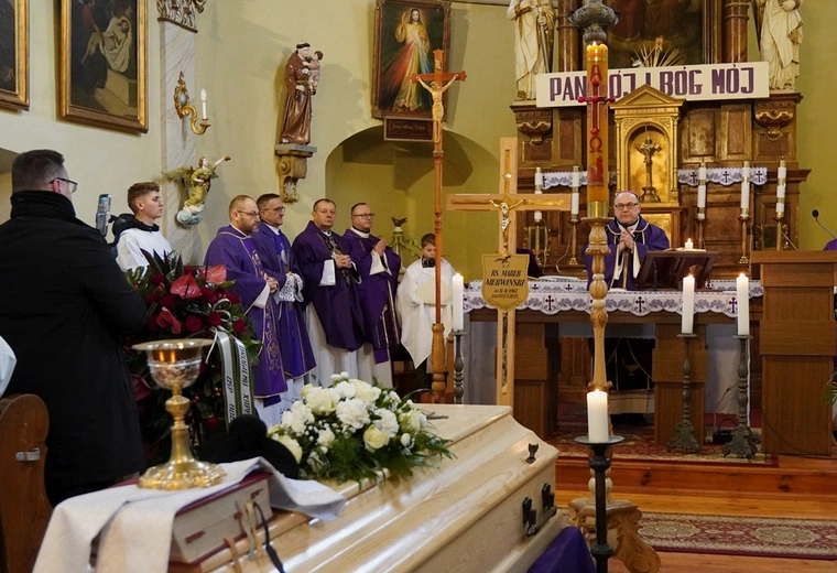 Msza św. pogrzebowa w intencji śp. ks. Marka Mekwińskiego
