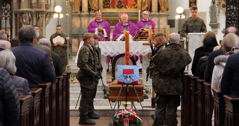 Msza św. pogrzebowa w intencji śp. prof. Stanisława Gebhardta