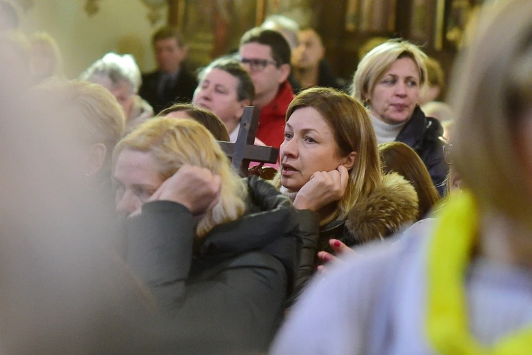 Gietrzwałd. 24 Godziny Męki Pańskiej za Polskę