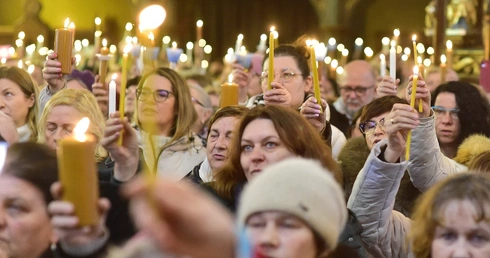 Gietrzwałd. 24 Godziny Męki Pańskiej za Polskę
