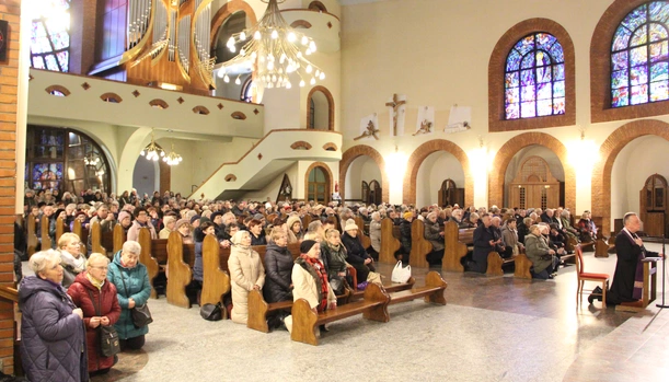 Z Kościołem, w Kościele i za Kościół