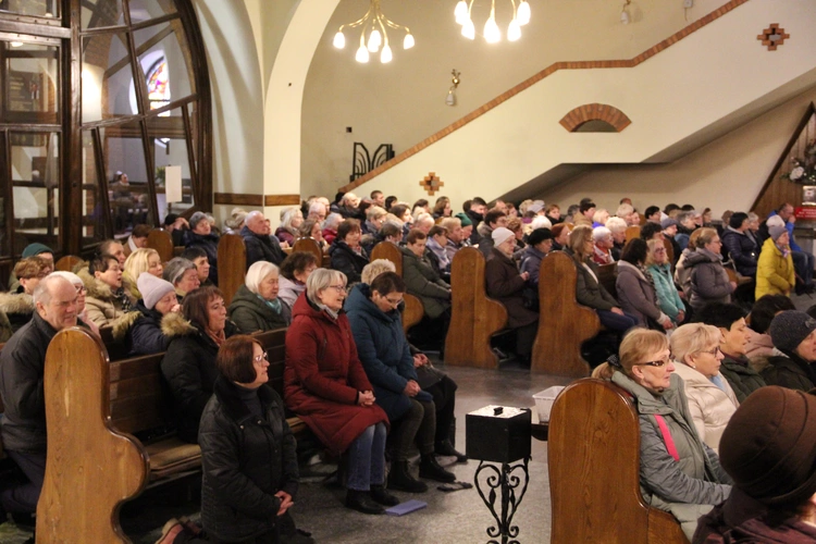 Nowy Sącz. Wielkopostny dzień skupienia dla grup o. Pio