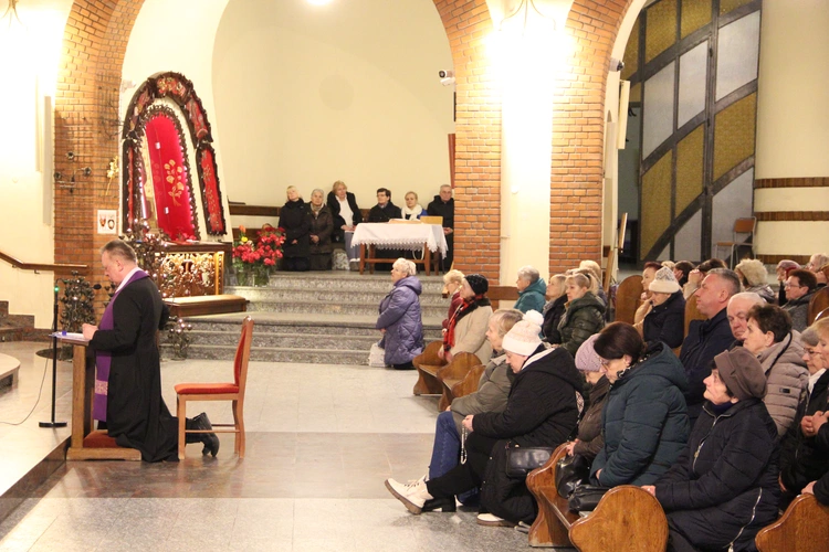 Nowy Sącz. Wielkopostny dzień skupienia dla grup o. Pio