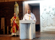 Eucharystia w 100-lecie parafii franciszkańskiej