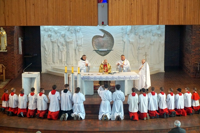 Eucharystia w 100-lecie parafii franciszkańskiej