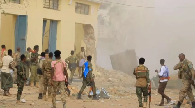 Somalia: Atak islamistów na hotel. Akcje rządowe przeciw „khawarij”