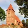 	Jednym z „bohaterów” publikacji w najnowszym wydaniu „Rocznika Elbląskiego” jest zabytkowy kościół w Przezmarku.